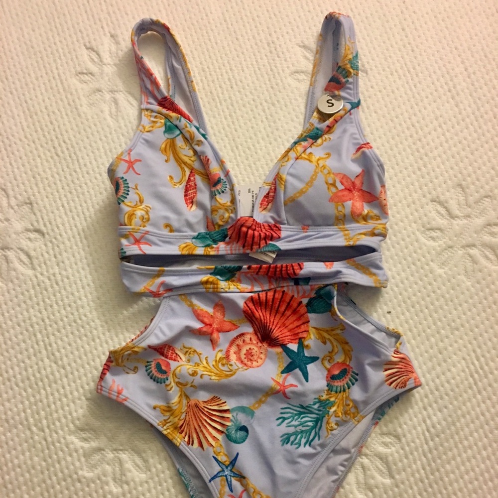 One piece bathing suit